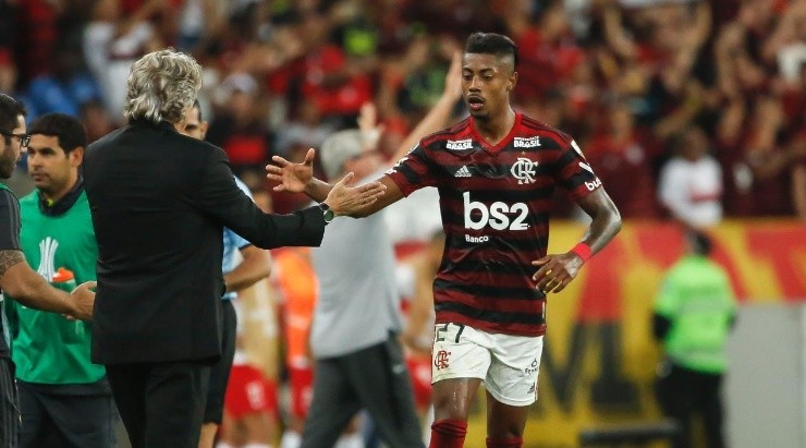 Bruno Henrique teria concorrência com Dudu no Flamengo, indica Menon. Foto: Getty Images