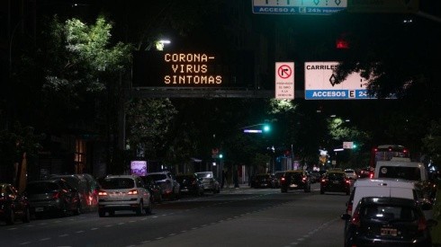 Cacerolazo: reclamaron que los políticos argentinos se bajen los sueldos