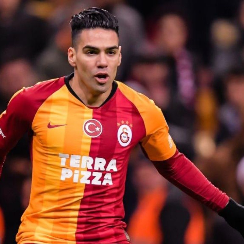 Galatasaray le pedirá a Radamel Falcao una reducción de su salario