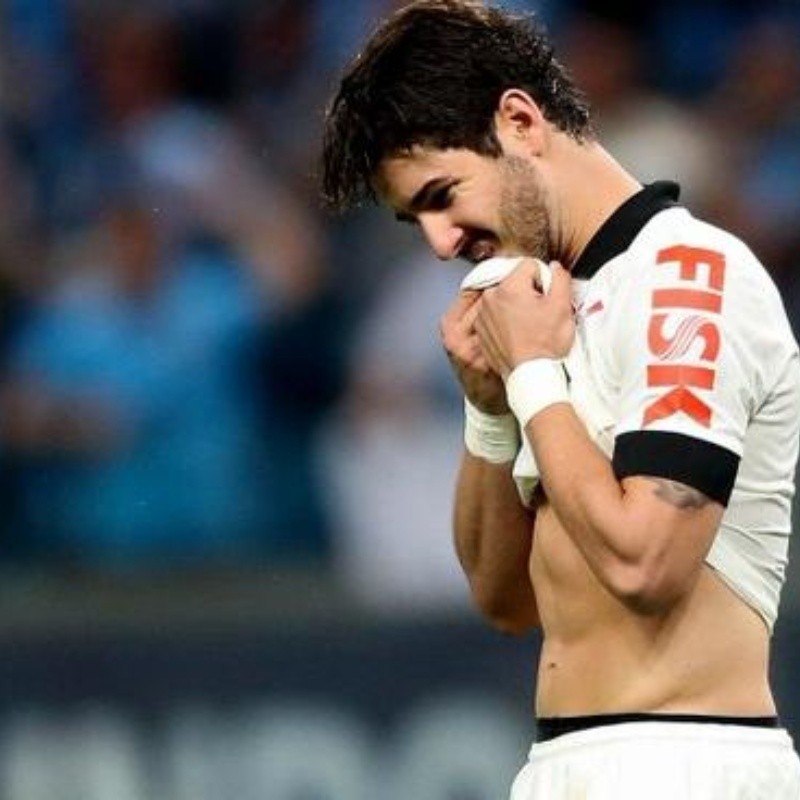 Pato abre o jogo sobre passagem pelo Corinthians