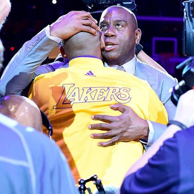 Magic Johnson y un emotivo mensaje por llegada de Kobe al Salón de la Fama