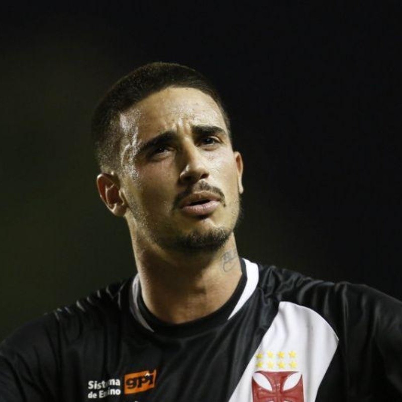 Thiago Galhardo reacende polêmica sobre saída do Vasco