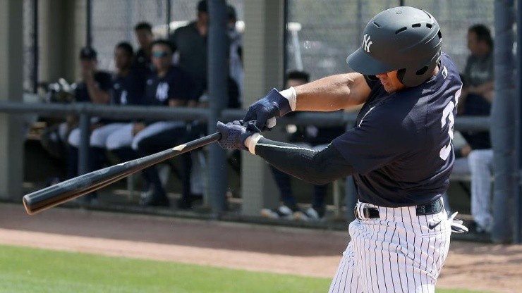 La joven estrella de los Yankees mete miedo con batazo en cuarentena