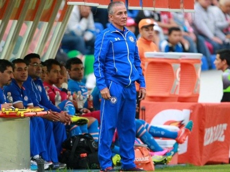 "No me incomoda ser considerado el peor entrenador de Cruz Azul": Sergio Bueno