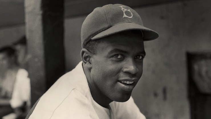 Jugadores rindieron homenaje a Jackie Robinson