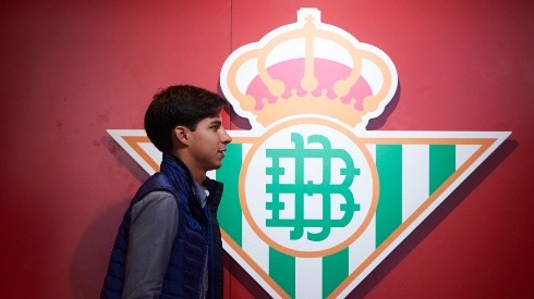 Betis reveló que el fichaje de Lainez provocó una locura incontrolable en las redes sociales