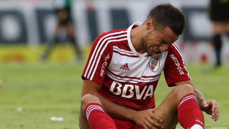 Foto de Emanuel Mammana con la camiseta de River.