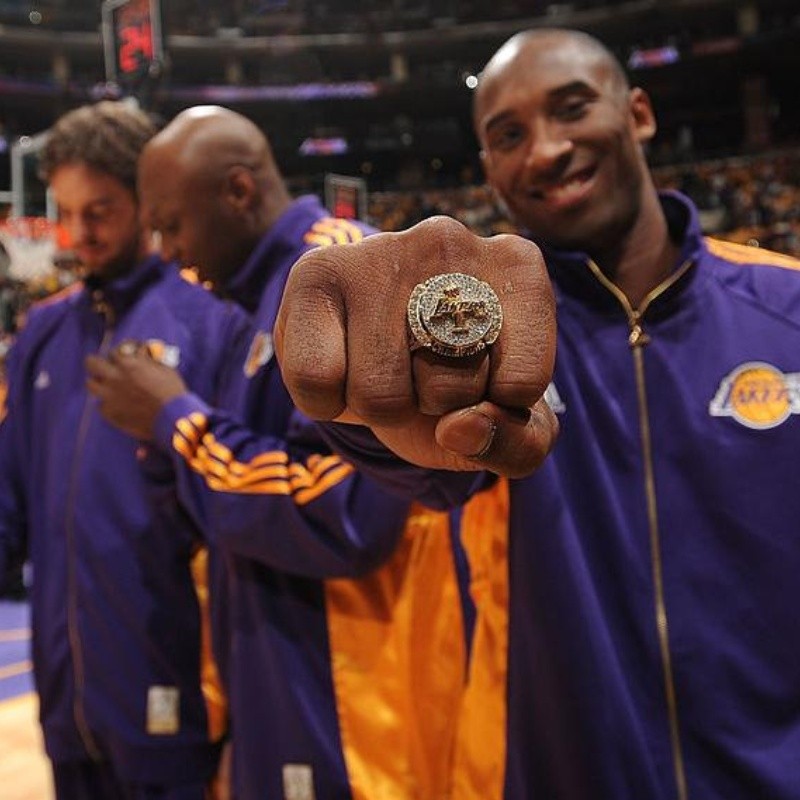 Un recuerdo eterno: millonaria subasta de las reliquias de Kobe