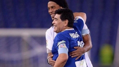 Maradona habló de Ronaldinho y lo defendió: "No es un delincuente"