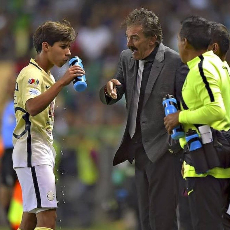 "Nunca dudaste de mi": emotivo mensaje de Diego Lainez para La Volpe