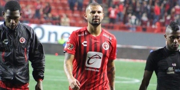 Edwin Cardona, molesto por la situación que se está viviendo en México.