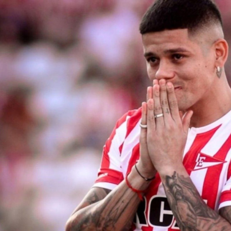 La foto de Marcos Rojo fumando en cuarentena que viralizó en las redes