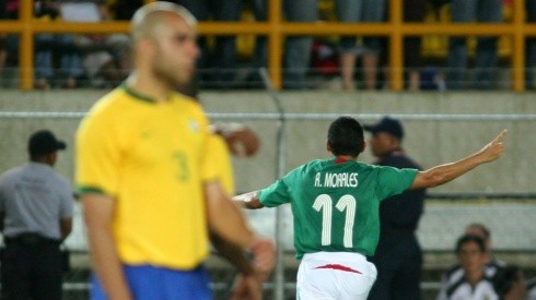 Morales fue artífice de uno de los goles más recordados del Tri en Copa América