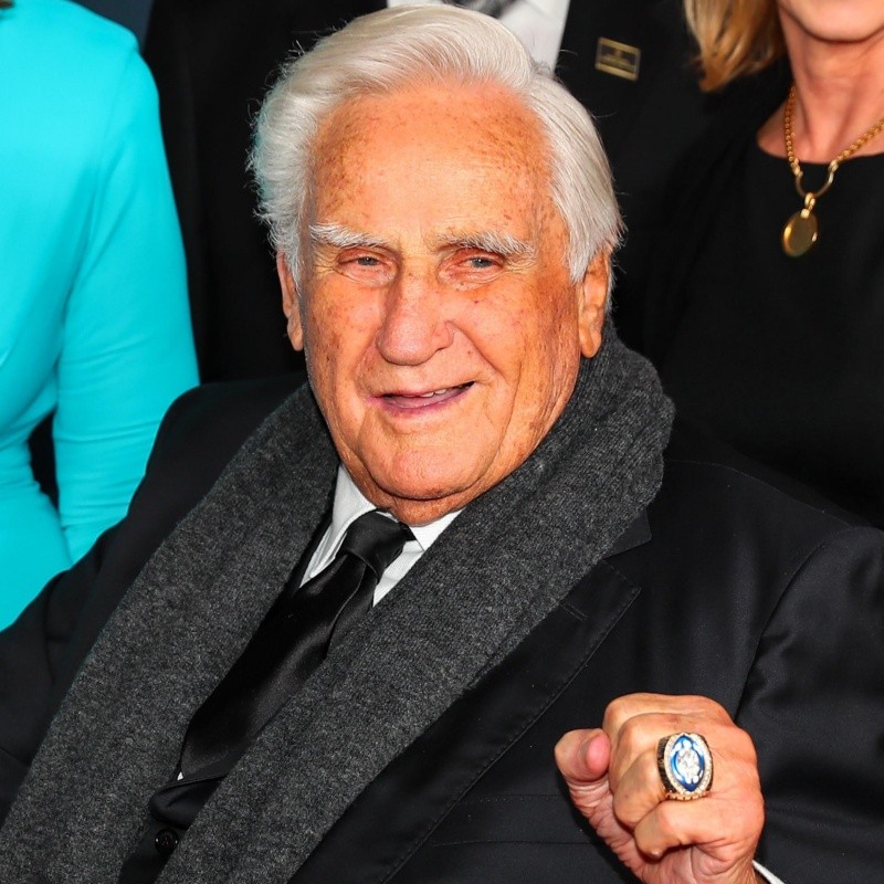 Leyendas y jugadores de la NFL se despiden de Don Shula