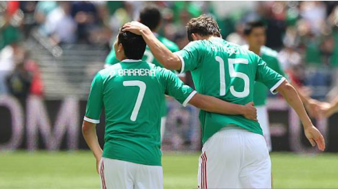 Barrera y Moreno en un partido con la Selección de México