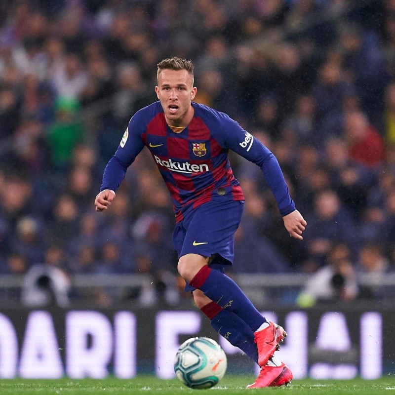 Barcelona poderá buscar substituto de Arthur na Juventus