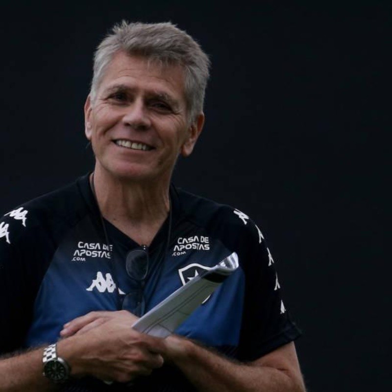 Botafogo bate na mesa sobre contratação de estrela