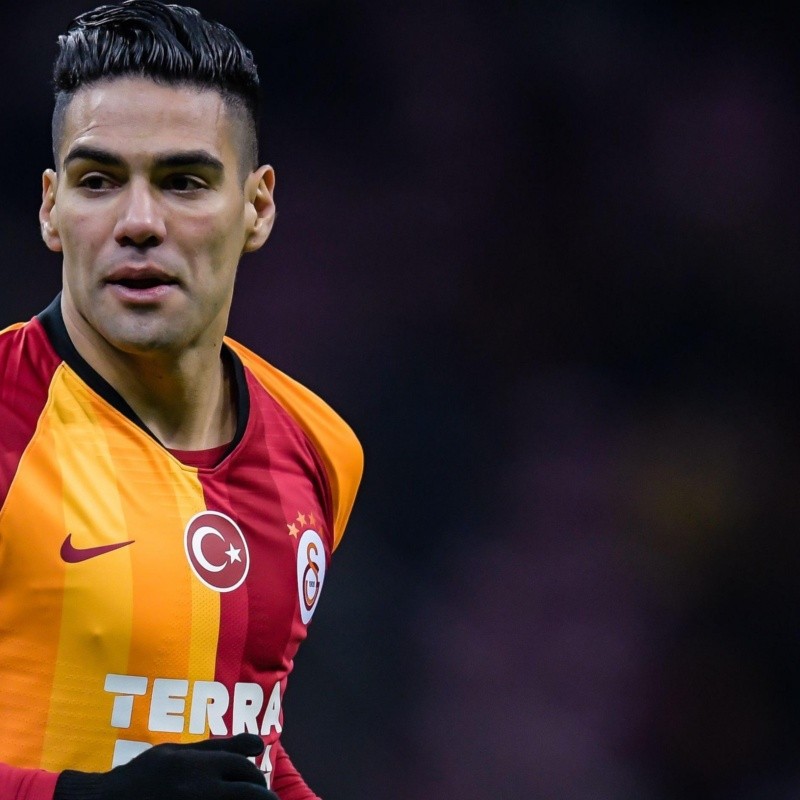 Revuelo en el Galatasaray por quejas de los hinchas: "¿Dónde está Falcao?"