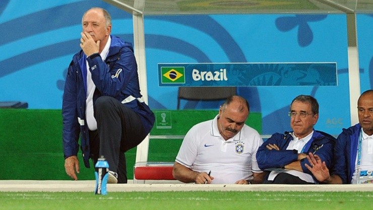 Foto de Felipe Scolari dirigiendo a la Selección de Brasil.