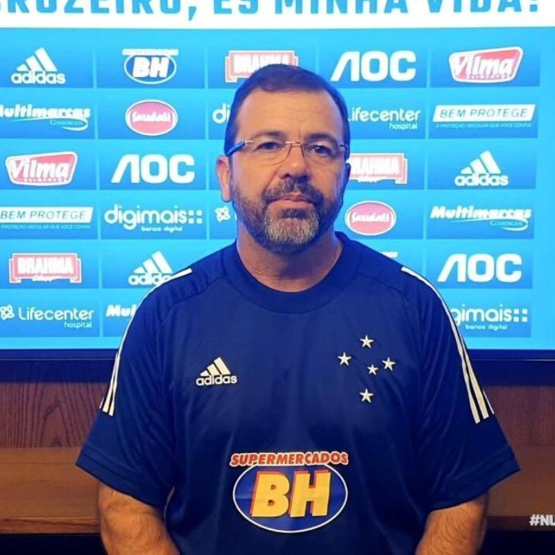 Enderson prepara treinos adaptados e deve contar com 2 novidades