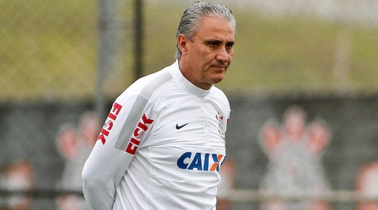 Tite foi mantido no cargo mesmo após a eliminação na Libertadores em 2011 - Foto: Daniel Augusto Jr/Ag. Corinthians.