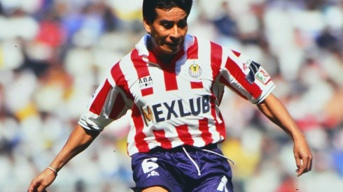 Chivas tras coronarse en el Verano 97 firmó un contrato multianual con Nike que duró solo cinco partidos