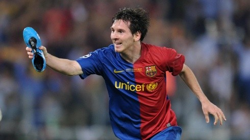 Un joven Lionel Messi prefirió quedarse en Barcelona.