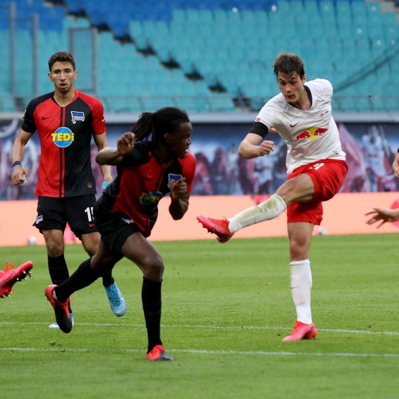 Leipzig no aprovechó la derrota del Dortmund y empató de local ante el Hertha