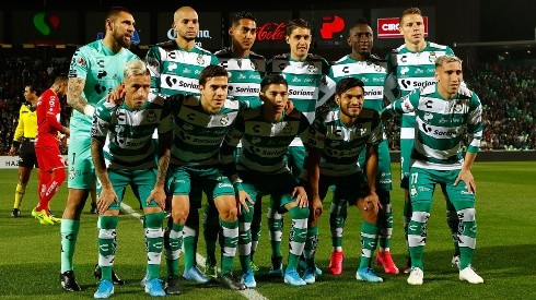 Santos informó que fueron dado de alta varios elementos del primer equipo.