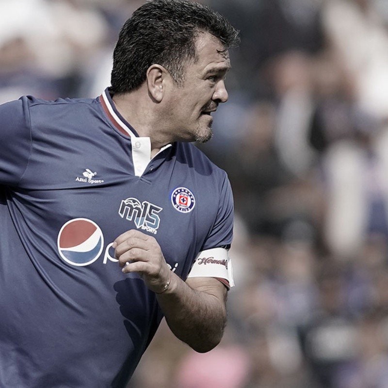 El polémico motivo que le impediría a Carlos Hermosillo ser presidente de Cruz Azul