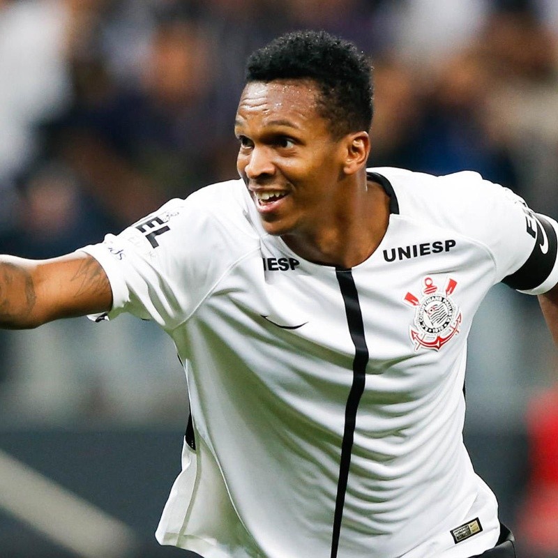 Duílio é direto sobre possibilidade de Corinthians repatriar Jô