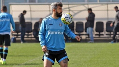 Douglas detalha os bastidores da saída de Roger Machado no Grêmio