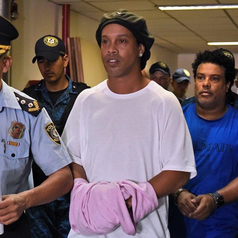 Ronaldinho rompió el silencio en plena prisión domiciliaria: "Ha sido duro"