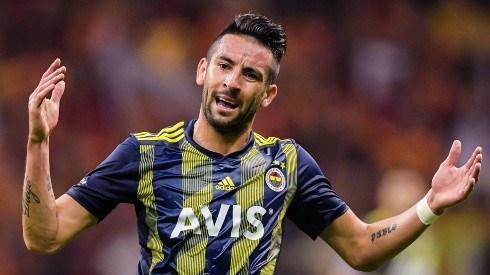 Luego de más de tres años en Turquía, Mauricio Isla anunció su salida del Fenerbahçe (Foto: Getty)