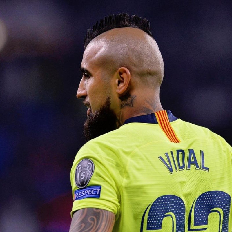 Hoy vuelve Barcelona pero Arturo Vidal amenazó con irse si no juega más