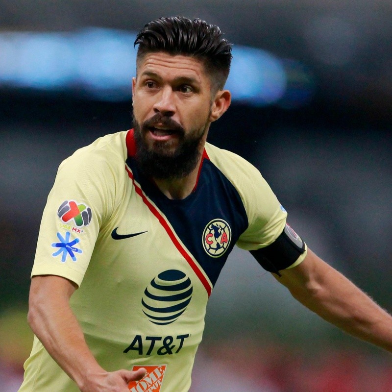 Aficionados del América reventaron a Oribe en el anuncio de Viñas