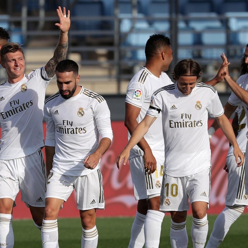 Un tiempo le alcanzó al Real Madrid para vencer al Eibar y seguir cerca del Barcelona