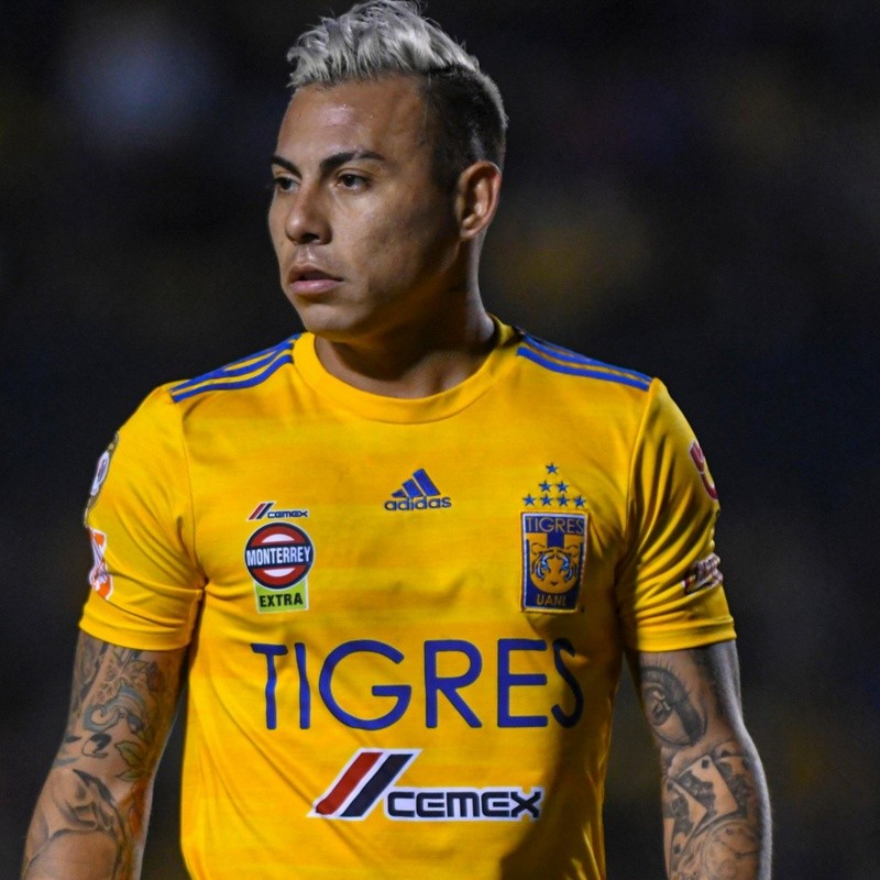 Atento, Tigres: pretendiente de Vargas se bajaría de la pelea por el delantero