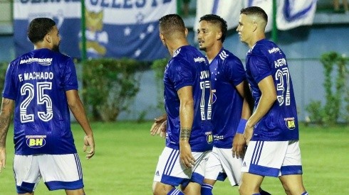 Jovem deixa o Cruzeiro sem atuar sob o comando de Enderson Moreira