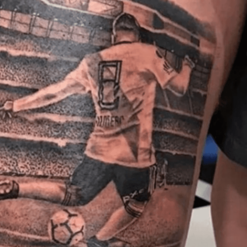 Se hizo un tatuaje de Quintero, Juanfer lo vio y lo compartió