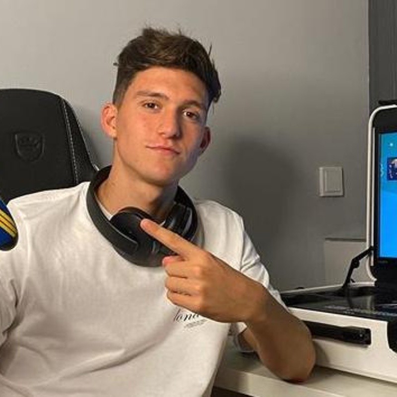 Balerdi subió foto jugando al FIFA y Fabra lo provocó: "Mi hijo más lejano"