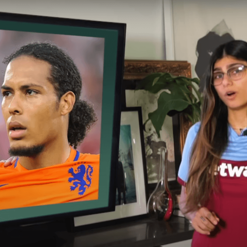 Mia Khalifa no incluyó a Raúl Jiménez en su 11 ideal de la Premier League