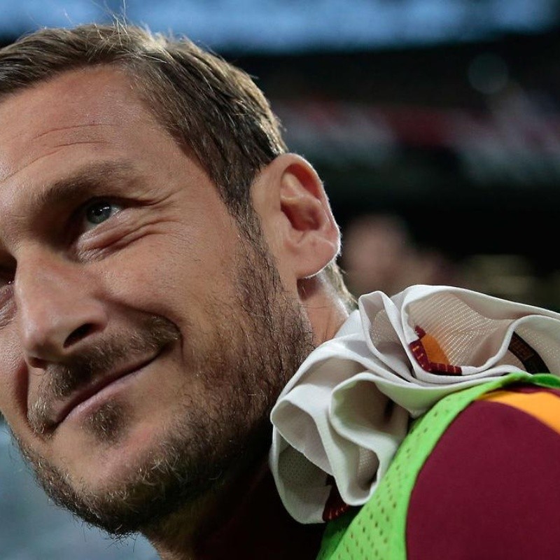 No entendemos nada: Totti es el nuevo representante de Mateo Retegui