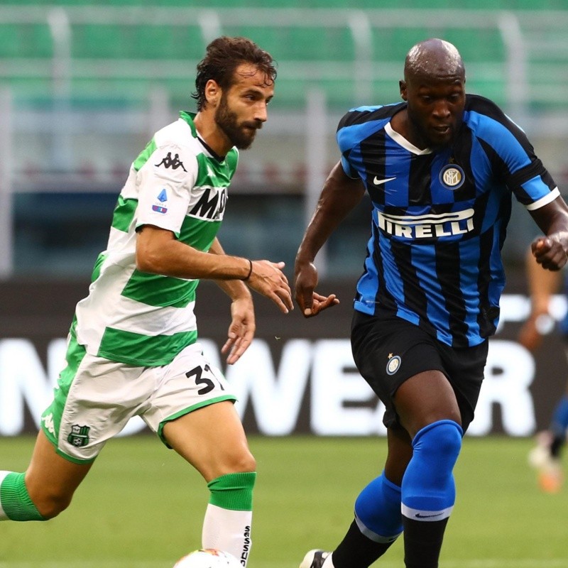 Lluvia de goles en Milán: Sassuolo complicó al Inter y lo empató 3-3 sobre el final