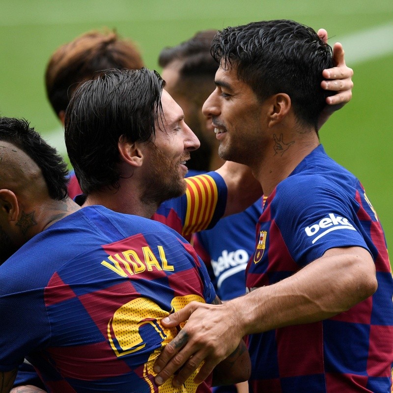 Video: Messi trolleó a todos y le regaló el gol a Suárez