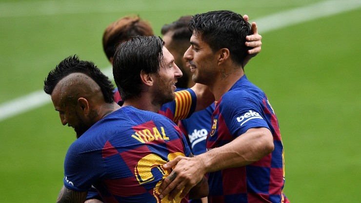 Video: Messi trolleó a todos y le regaló el gol a Suárez