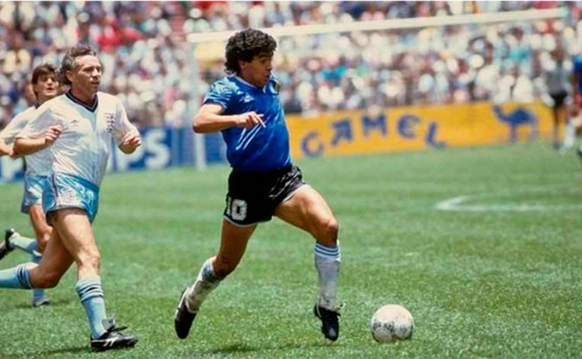 ¿Cuánto corrio Maradona en el gol del siglo