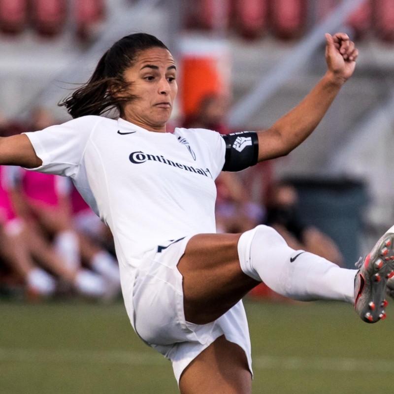 Debinha, la crack brasileña que brilla en la Challenge Cup en ausencia de Rapinoe y Marta