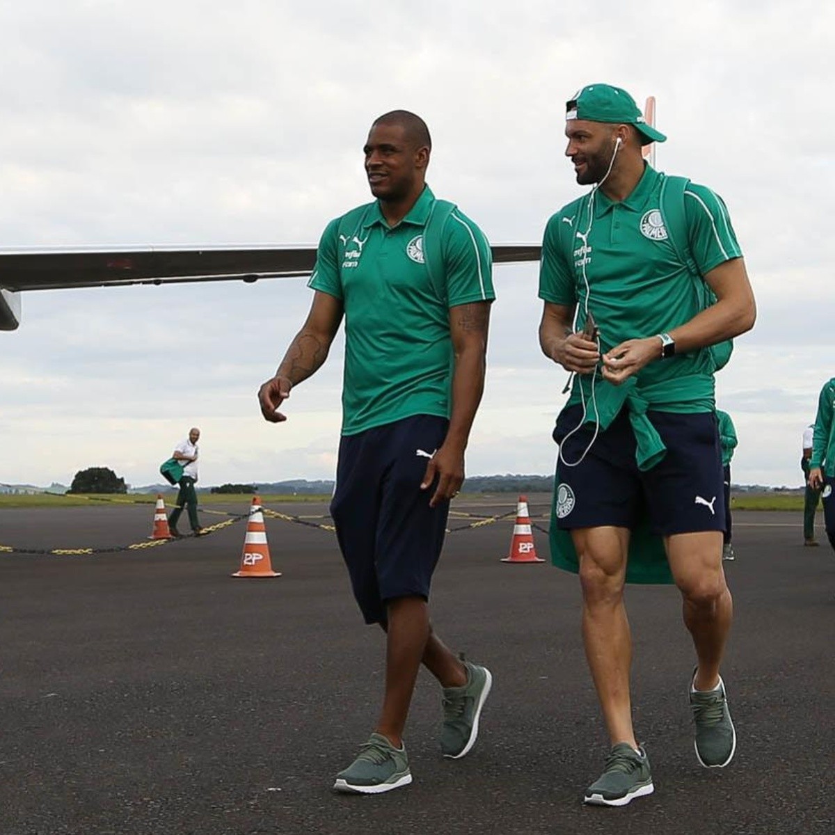 Palmeiras Pensa Em Substituto Para Weverton E Disputa Goleiro De R 31 Milhoes Com Barcelona Corinthians Fla E Milan Bolavip Brasil