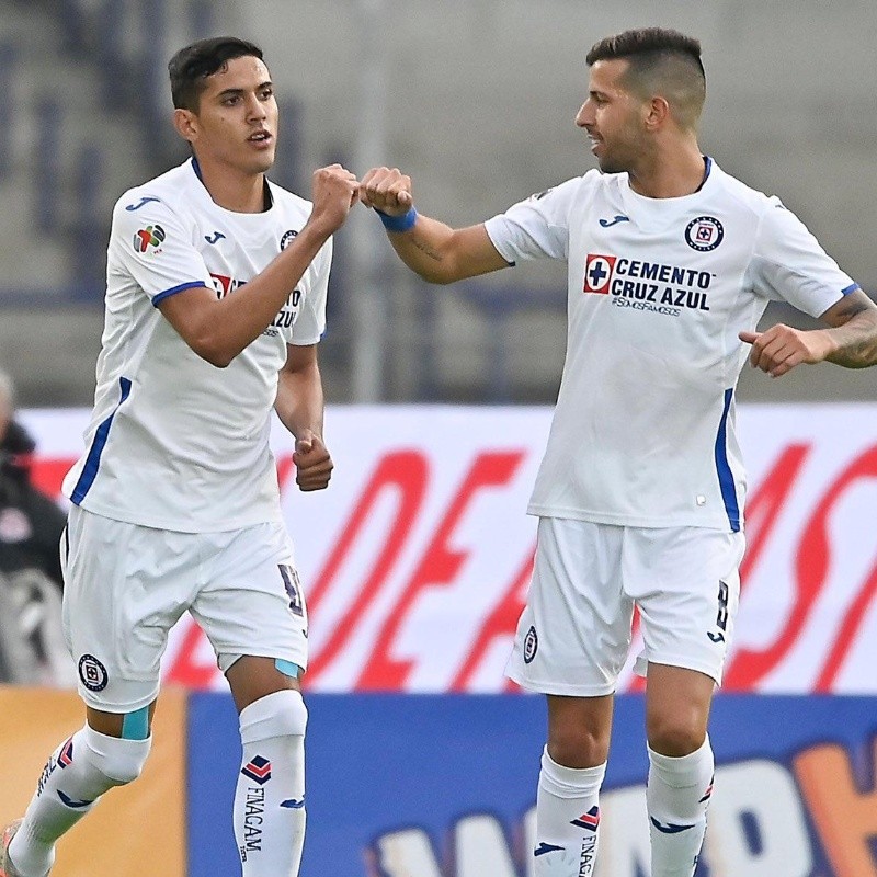 Cruz Azul goleó a Pumas por 4-1 y lo dejó expuesto